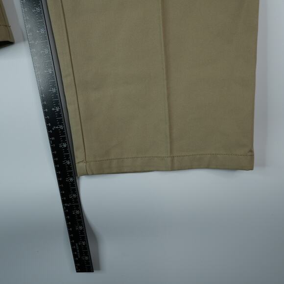 St Johns Bay Chino Pants Mens 42x30 Khaki Easy Care Classic Fit Pleat Front - Picture 10 of 12